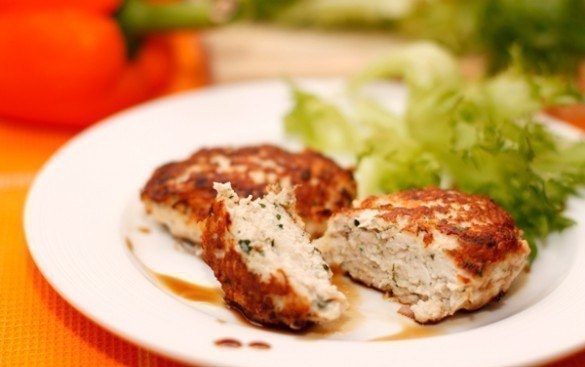 Рецепт сочных и вкусных куриных котлет Рецепт сочных и вкусных куриных котлет