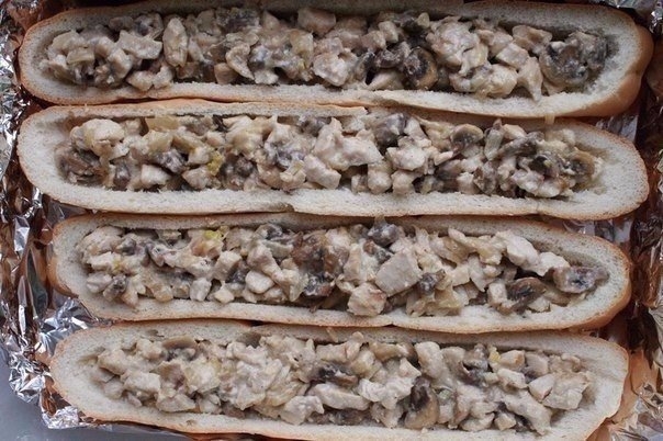 Багет, фаршированный курочкой и грибами Багет, фаршированный курочкой и грибами