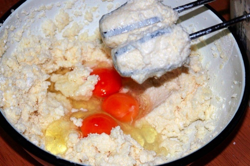 Творожные кексы с изюмом Творожные кексы с изюмом