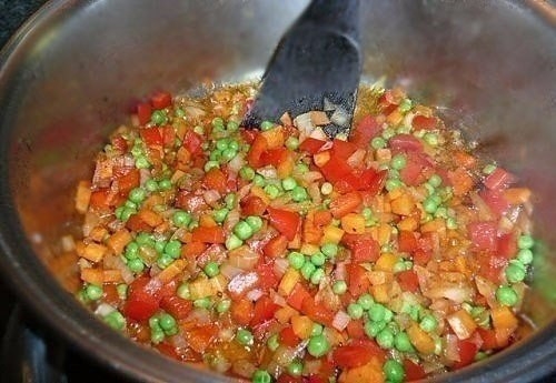 Arroz con pollo - вкуснейший рис с курицей Arroz con pollo - вкуснейший рис с курицей