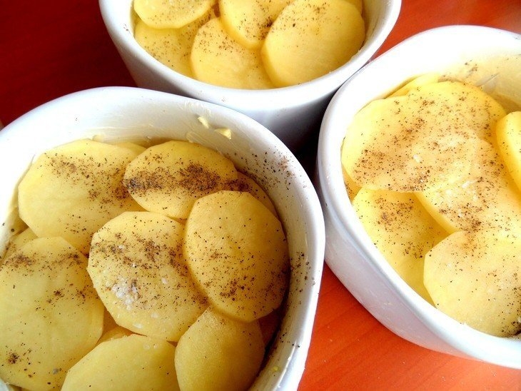 Запеченный картофель по-французски Запеченный картофель по-французски