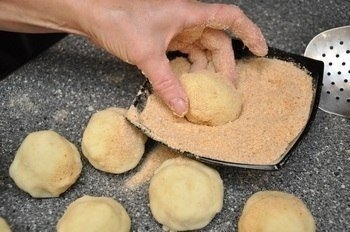 Картофельные шарики с сыром и беконом Картофельные шарики с сыром и беконом