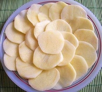 Картофельные цветочки-корзиночки с начинкой Картофельные цветочки-корзиночки с начинкой