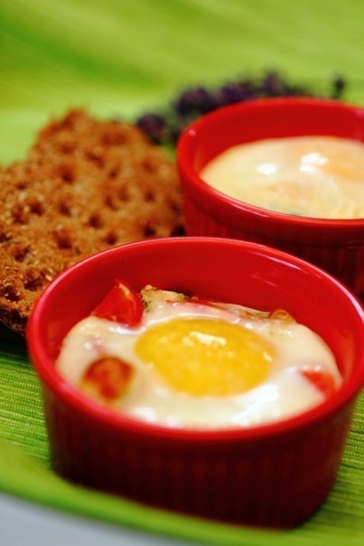 Яйца-кокот на завтрак! (2 варианта)