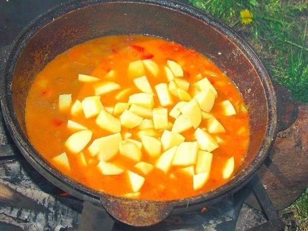 Бограч — венгерский суп