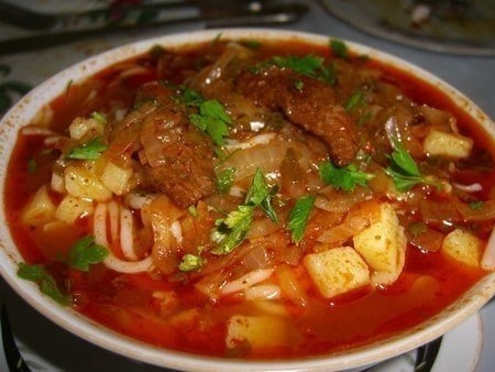 Лагман - узбекский густой суп - простое в приготовление аппетитное блюдо
