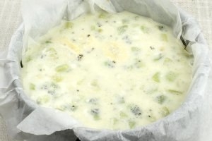 Йогуртовый низкокалорийный торт с киви и бананом Йогуртовый низкокалорийный торт с киви и бананом