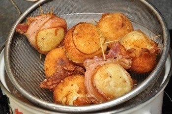 Картофельные шарики с сыром и беконом Картофельные шарики с сыром и беконом