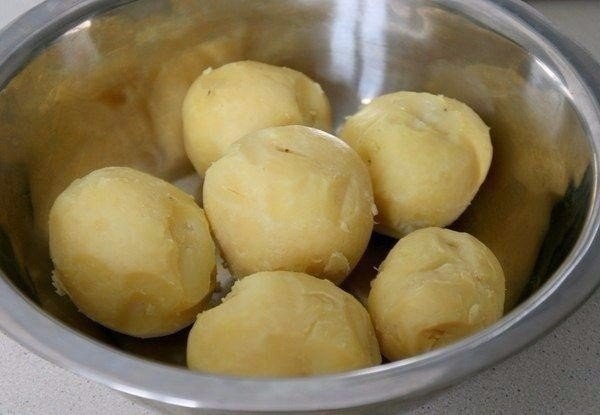 Картофельные пирожки с грибами