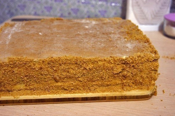 Медовое пирожное с начинкой Медовое пирожное с начинкой