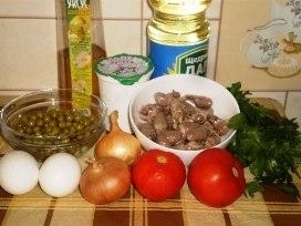 Салат из куриных сердечек — лёгкий и вкусный деликатес