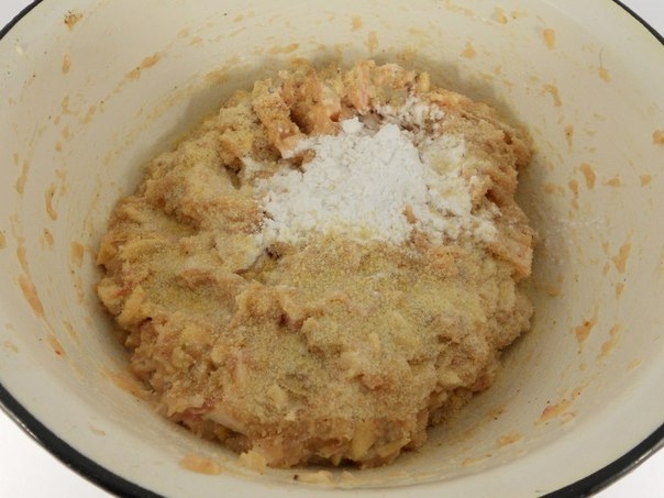 Куриная колбаса в домашних условиях. Куриная колбаса в домашних условиях.