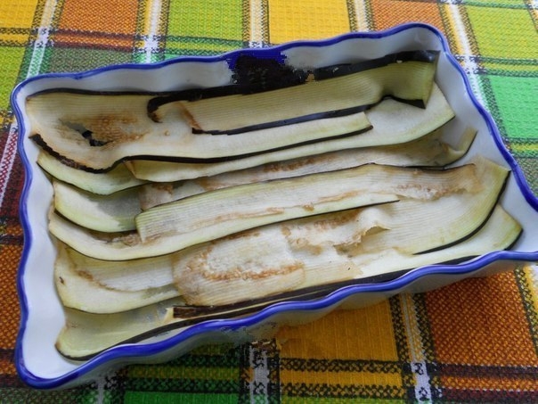 Куриное филе с баклажанами и помидорами в духовке. Куриное филе с баклажанами и помидорами в духовке.