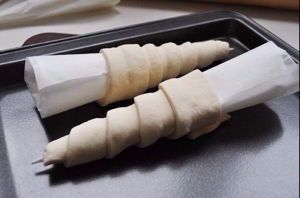Трубочки с белковым кремом. Трубочки с белковым кремом.