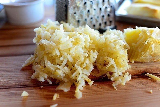 Яичницы-глазуньи в картофельных корзиночках