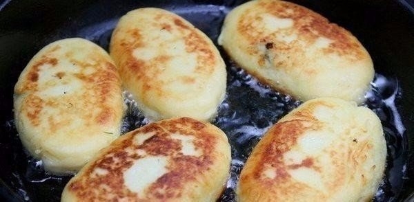 Картофельные пирожки с грибами Картофельные пирожки с грибами