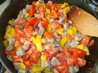 Открытый мясной пирог с картофельным тестом Открытый мясной пирог с картофельным тестом