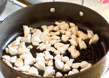 ЯЙЦА, ЗАПЕЧЕННЫЕ С КУРИЦЕЙ И ОВОЩАМИ ЯЙЦА, ЗАПЕЧЕННЫЕ С КУРИЦЕЙ И ОВОЩАМИ