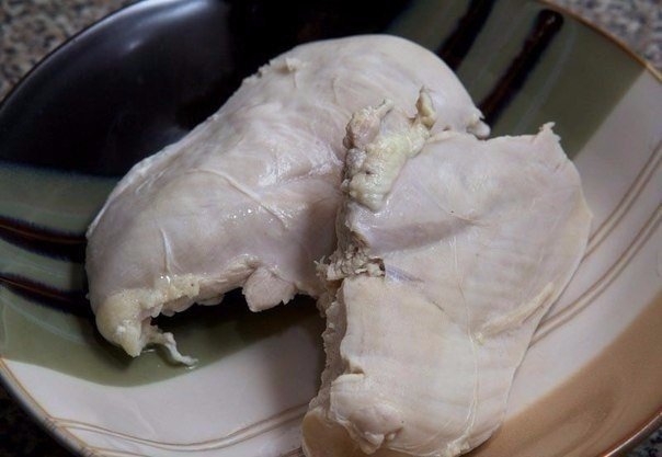 Салат из свежей капусты с курицей Салат из свежей капусты с курицей