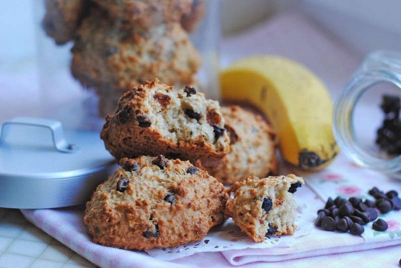 Овсяное печенье с бананом и шоколадом