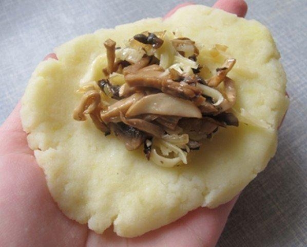 Картофельные зразы с грибами Картофельные зразы с грибами
