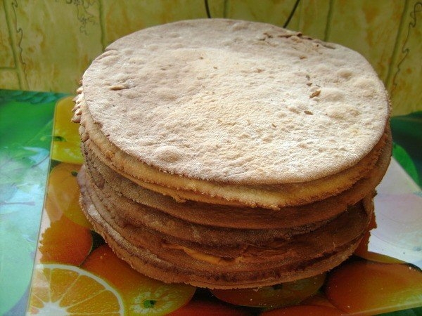 Медовик с пчелами Медовик с пчелами