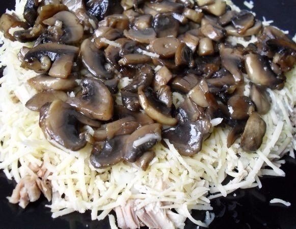 Салат Клубничка. Салат Клубничка.
