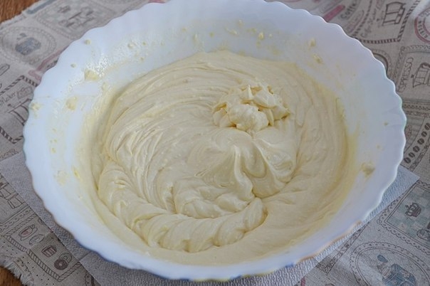 Творожник со сгущенкой и орехами. Творожник со сгущенкой и орехами.