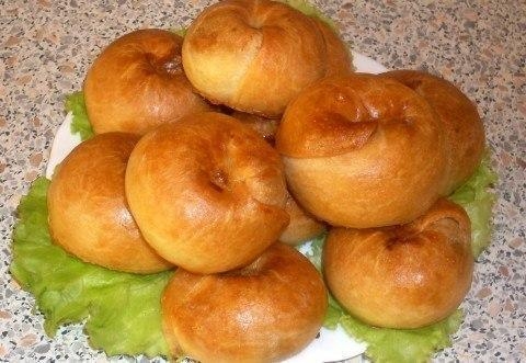Бабушкины слоистые пирожки Бабушкины слоистые пирожки