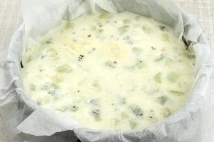 Йогуртовый низкокалорийный торт с киви и бананом Йогуртовый низкокалорийный торт с киви и бананом