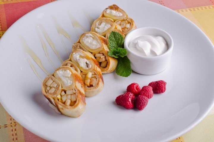 Блины с творогом и фруктами Блины с творогом и фруктами