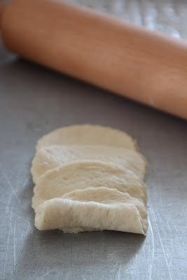 Булочки медовые в форме розочки Булочки медовые в форме розочки