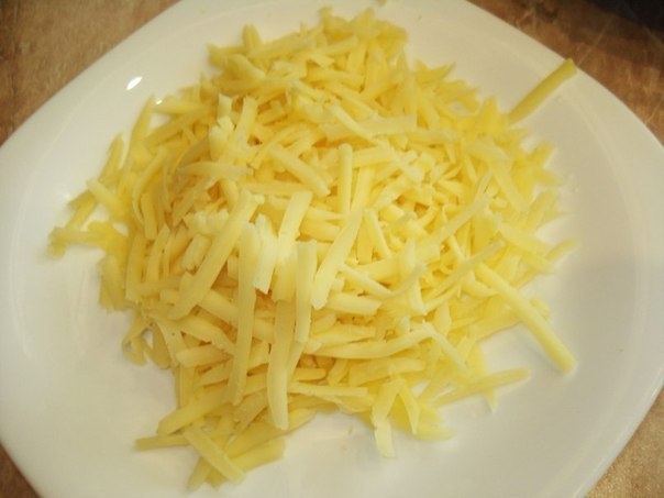 Мясо в горшочке с картофелем и сыром Мясо в горшочке с картофелем и сыром