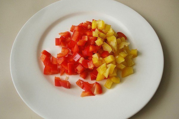 Салат с курицей и сухариками 6 Салат с курицей и сухариками 6