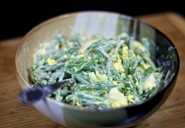 Салат из зеленой фасоли с яйцами Салат из зеленой фасоли с яйцами