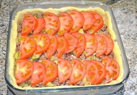 Открытый мясной пирог (из картофельного теста) Открытый мясной пирог (из картофельного теста)