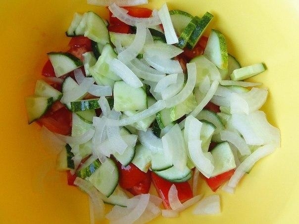 Салат Цезарь с капустой Салат Цезарь с капустой