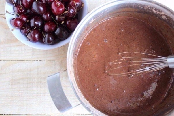 Шоколадный клафути с черешней Шоколадный клафути с черешней