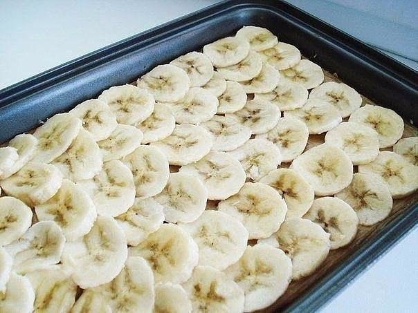 Творожно-банановый десерт.