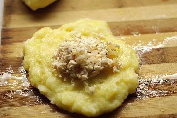 Картофельные котлеты с курицей Картофельные котлеты с курицей
