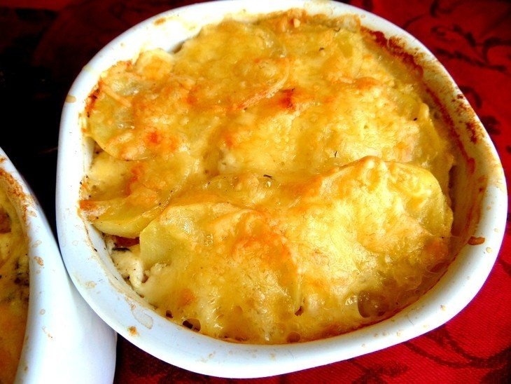 Запеченный картофель по-французски Запеченный картофель по-французски