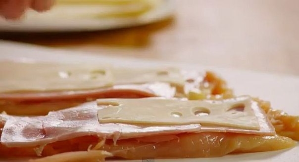 Кордон - блю из куриных грудок Кордон - блю из куриных грудок