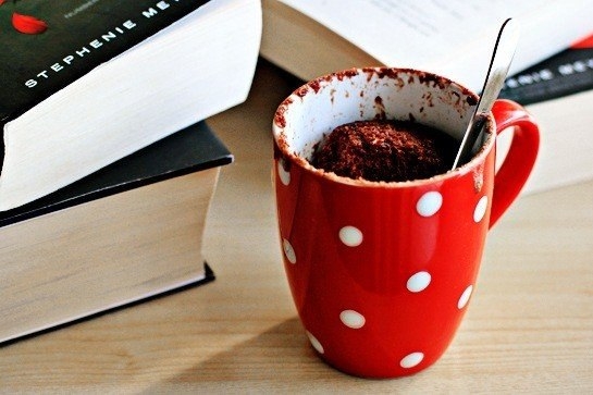 Шоколадный кекс в чашке за 3 минуты