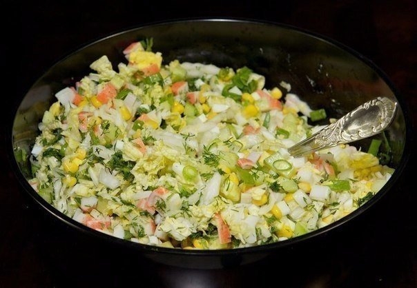 Пекинская капуста с крабовыми палочками Пекинская капуста с крабовыми палочками