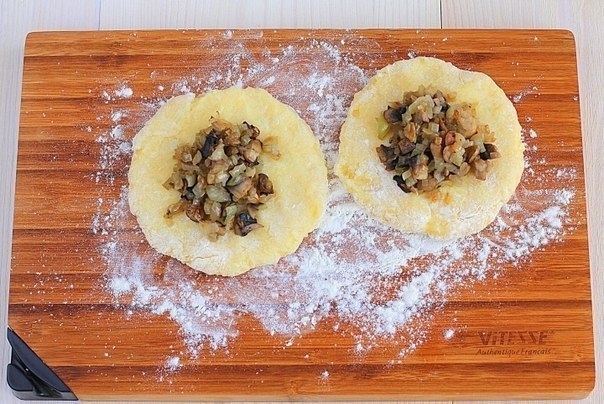 Картофельные зразы с грибами. Картофельные зразы с грибами.