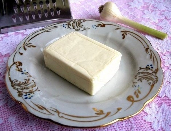 Рулетики из кабачков с плавленым сыром