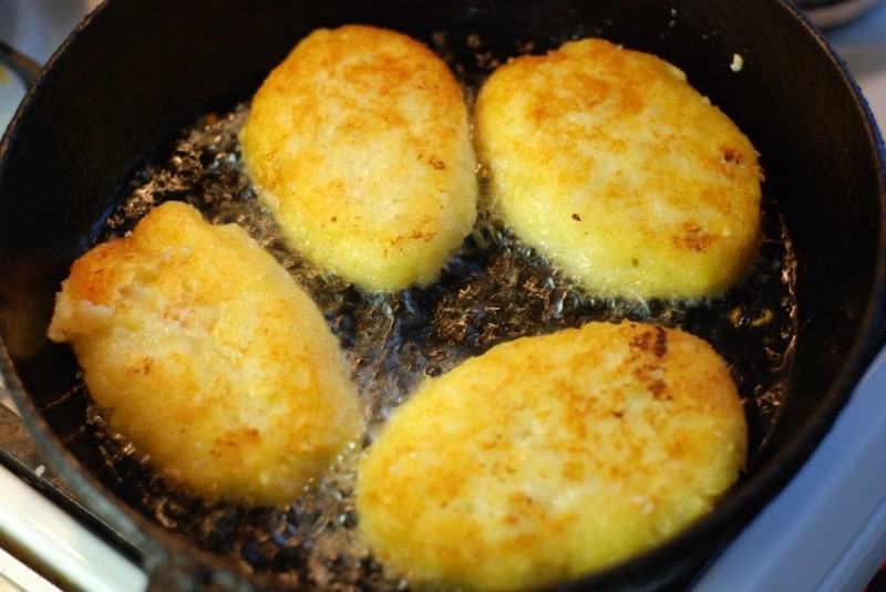 Картофельные котлеты с курицей Картофельные котлеты с курицей