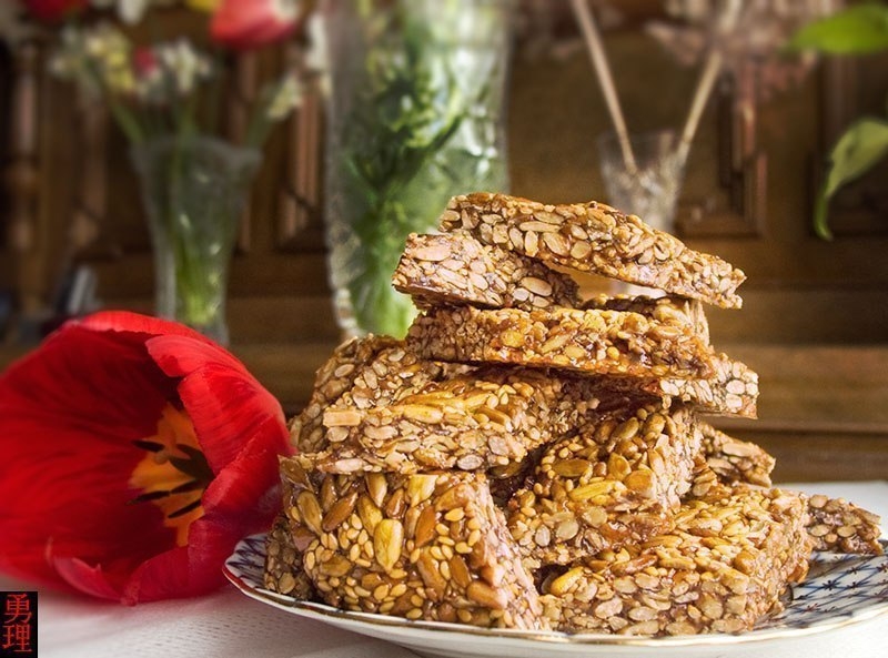 Козинаки с семечками и кунжутом Козинаки с семечками и кунжутом