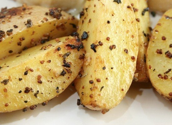 Картофель, запеченный в горчице. Картофель, запеченный в горчице.
