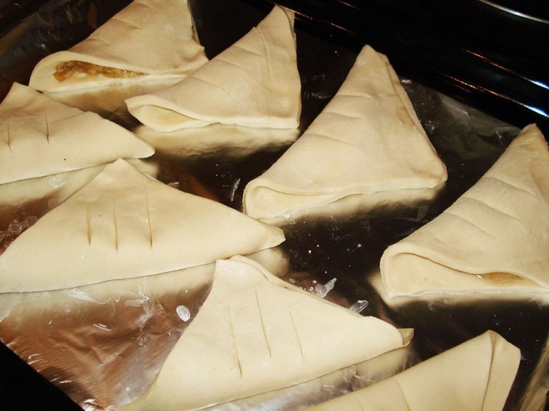 Слоёнки с банановой начинкой Слоёнки с банановой начинкой